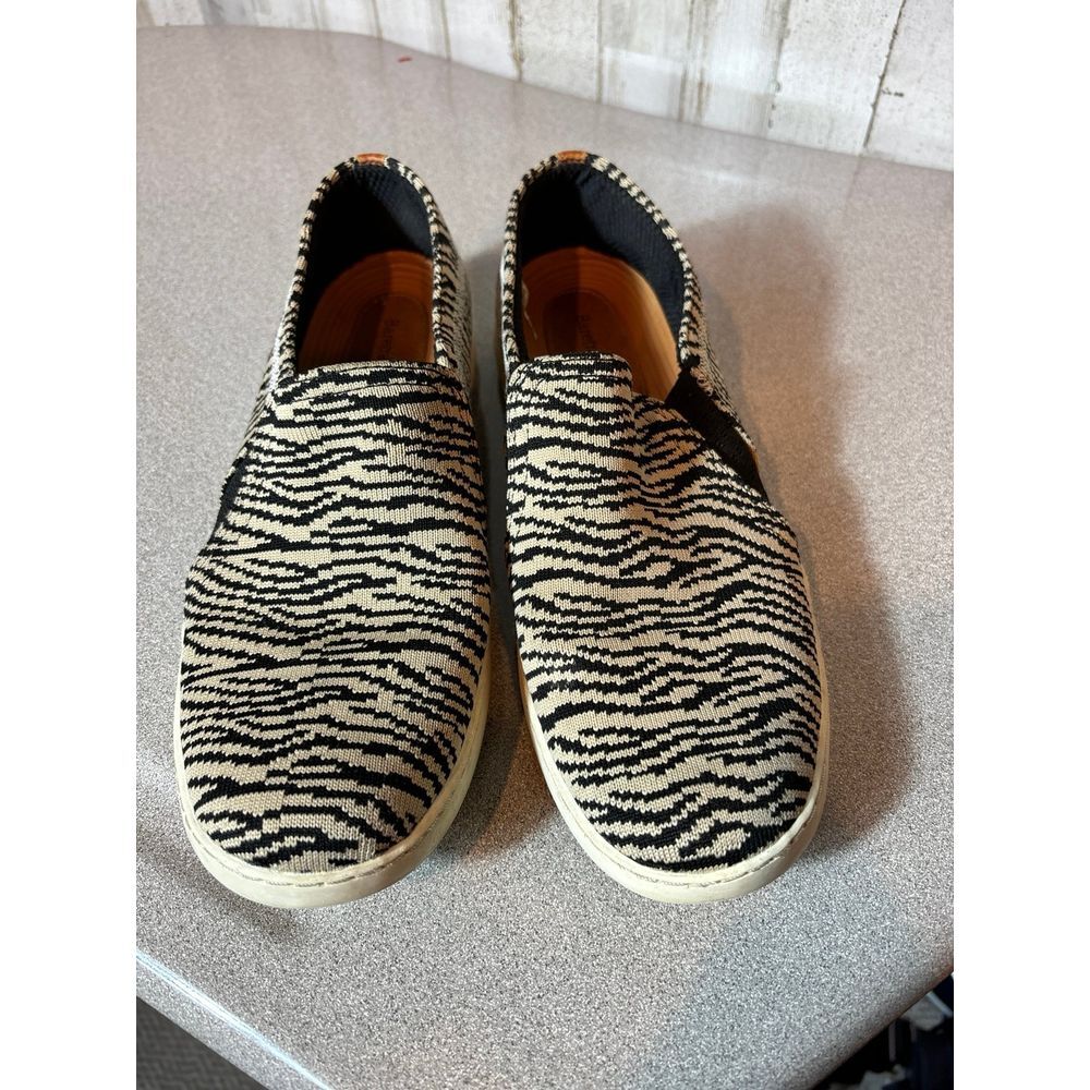 Bare Traps Womens‎ Zebra Slip on Size 9.5